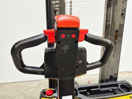 MB Forklift ESA121 2S360