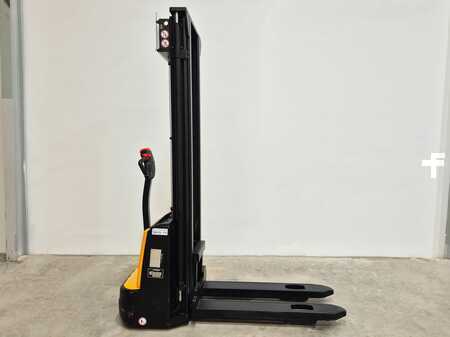 Apilador eléctrico 2025  MB Forklift ESA121 2S360 (4)