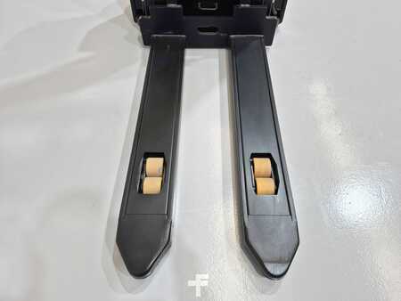 Hochhubwagen 2025  MB Forklift ESA121 2S360 (6)