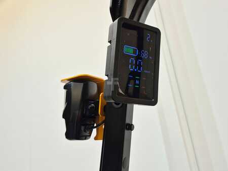 Elektro čtyřkolový VZV 2025  MB Forklift EFL303 (14)