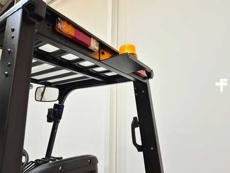 Elektro čtyřkolový VZV 2025  MB Forklift EFL303 (20)