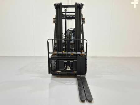 Elektro čtyřkolový VZV 2025  MB Forklift EFL303 (5)