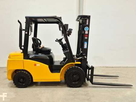 Dieselový VZV 2024  MB Forklift CPCD25T8 G51 (4)