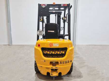 Dieselový VZV 2024  MB Forklift CPCD25T8 G51 (3)