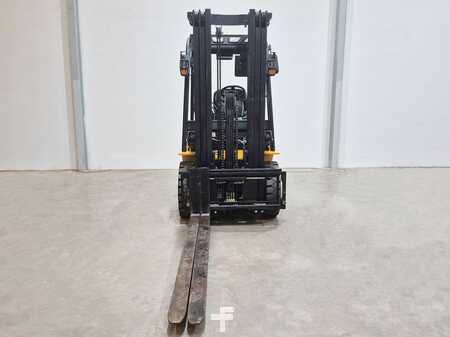 Dieselový VZV 2024  MB Forklift CPCD25T8 G51 (5)