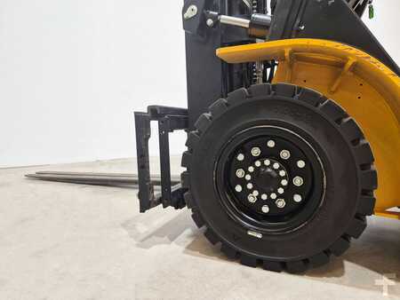 Dieselový VZV 2024  MB Forklift CPCD25T8 G51 (6)