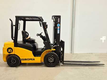 Dieselový VZV 2024  MB Forklift CPCD25T8 G51 (4)