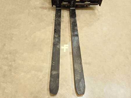 Dieselový VZV 2024  MB Forklift CPCD25T8 G51 (6)