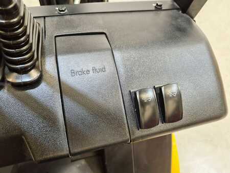 Dieselový VZV 2024  MB Forklift CPCD25T8 G51 (16)