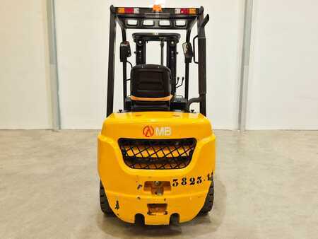 Dieselový VZV 2024  MB Forklift CPCD25T8 G51 (3)