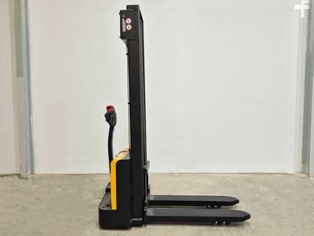 Apilador eléctrico 2025  MB Forklift ESL122 2S360 (4)