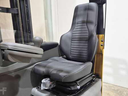 Retráctil 2025  CAT Lift Trucks NR16N3H Litio (8)