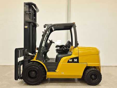 Carrelli elevatori diesel 2018  CAT Lift Trucks DP50NB (1)