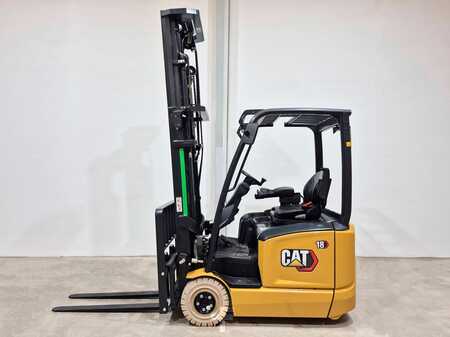 Sähkö - 3 pyör 2025  CAT Lift Trucks EP18CN2T LITIO (1)