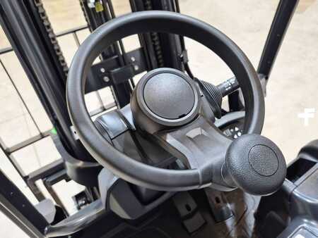 Sähkö - 3 pyör 2025  CAT Lift Trucks EP18CN2T LITIO (11)