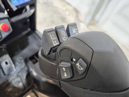 Sähkö - 3 pyör 2025  CAT Lift Trucks EP18CN2T LITIO (14)