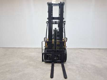 Dieselový VZV 2025  CAT Lift Trucks DP25N3 (5)