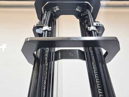 Dieselový VZV 2025  CAT Lift Trucks DP25N3 (7)