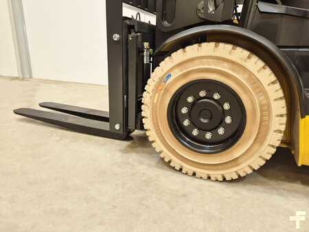 Elektrisk- 4 hjul 2025  CAT Lift Trucks EP55NH (7)