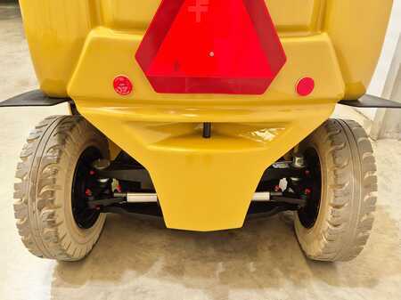 Elektrisk- 4 hjul 2025  CAT Lift Trucks EP55NH (8)