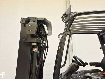 Elektrisk- 4 hjul 2025  CAT Lift Trucks EP55NH (9)