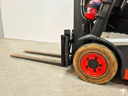 Sähkö - 3 pyör 2020  Linde E16 02 serie 386 (8)