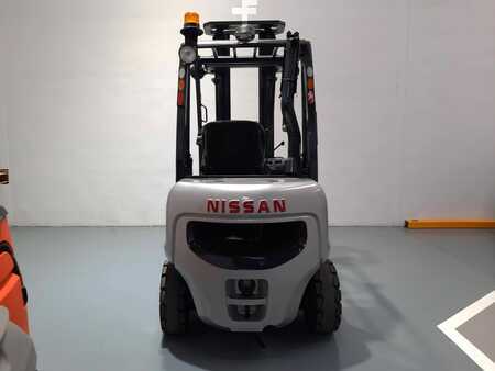 Dieselový VZV 2000  Nissan FD02A25Q (12)