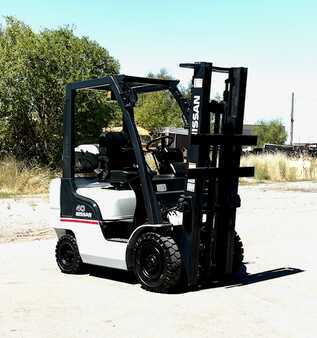 Propane Forklifts - Nissan MP1F1A20LV (6)