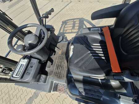 LPG VZV 2020  Unicarriers U1D2A25LQ  / DX25 (3)