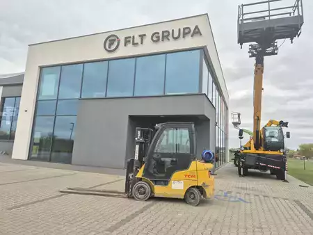 Wózek widłowy spalinowy/ gaz ziemny 2022  TCM FGE20CE2 (3)