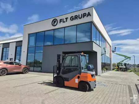 Wózki gazowe 2021  Toyota 02-8FGF25 (3)