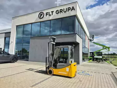 3-wiel elektrische heftrucks 2022  Jungheinrich EFG 220 (3)