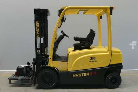 4 Wheels 2023  Hyster J3.50XN (5)
