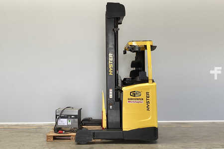 Chariots à mât rétractable 2016  Hyster R1.4 (2)