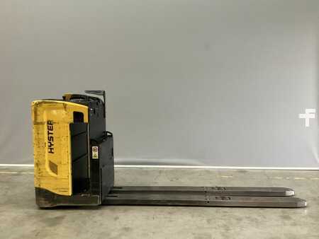 Vysokozdvižný vozík se sedadlem pro řidiče  Hyster RP2.5N/L (1)