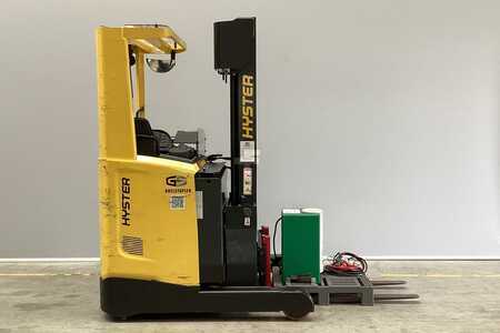 Chariot à mât rétractable 2020  Hyster R1.2E (3)