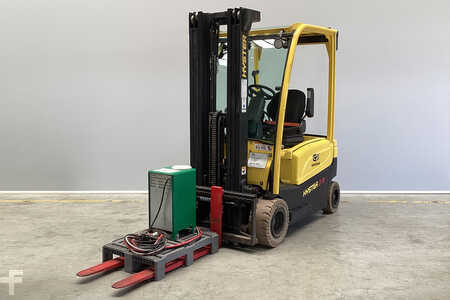Elektro 4 Rad  Hyster J2.0XN (1)