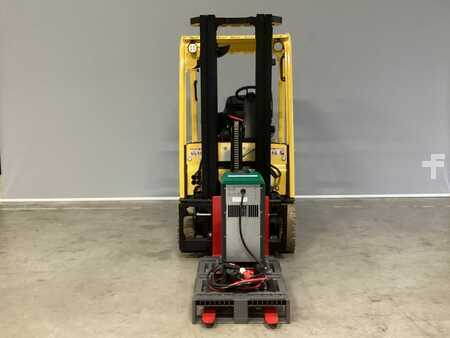 Elektryczne 3-kołowe 2024  Hyster J1.5XNT (2)