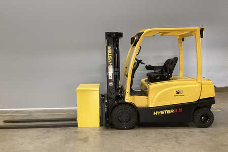Electric - 4 wheels 2022  Hyster J3.50XN (4)