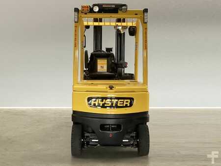 Chariots électriques à 4 roues 2022  Hyster J3.50XN (3)