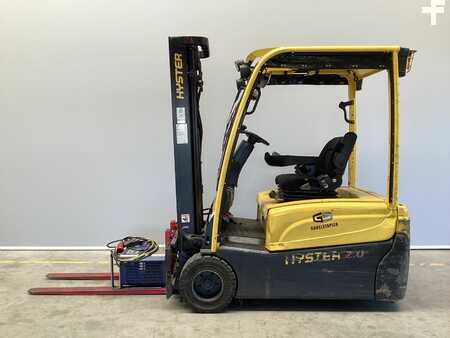 Chariots électriques à 4 roues 2013  Hyster J2.0XMT (2)