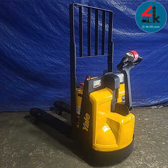 Electric Pallet Jacks 2017  Yale MPB045VG (7)