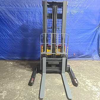 Pallet Stackers 2010  Raymond RSS40 (3)