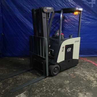 Stackers stand-on 2014  Crown RC5530-30 (4)