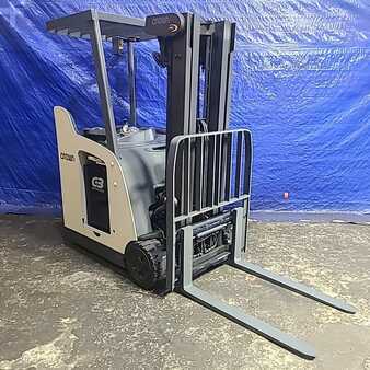 Stackers stand-on 2009  Crown RC5530C-30 (2)