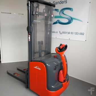 Pallet Stackers 2013  Linde  (1)