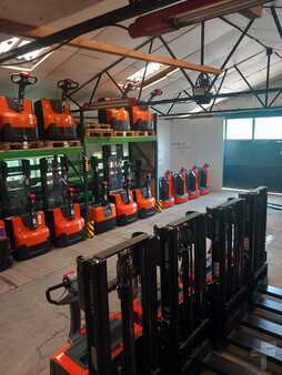 Pallet Stackers 2021  Toyota spe200D (12)
