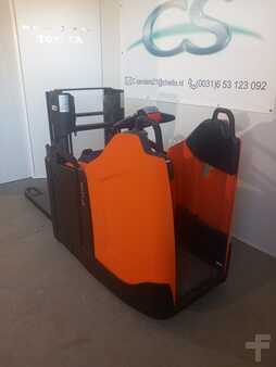 Pallet Stackers 2019  Toyota spe200d (3)
