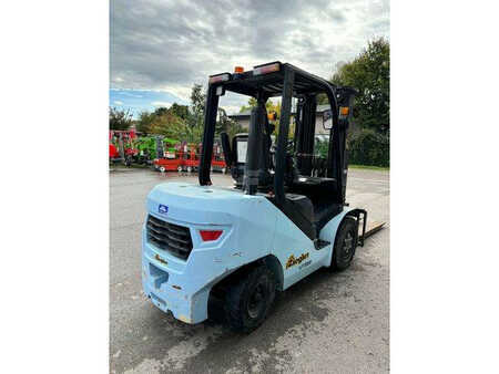 Diesel heftrucks 2019  Hyster Yale UT35P Dieselstapler 2500kg, 4800mm, BJ 2019 (5)