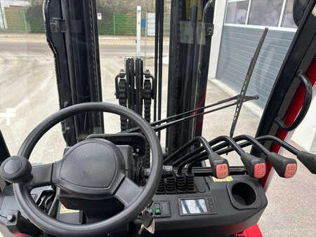 Dieselový VZV 2021  HC (Hangcha) CPCD35 Dieselstapler 3500kg, 4700mm (8)